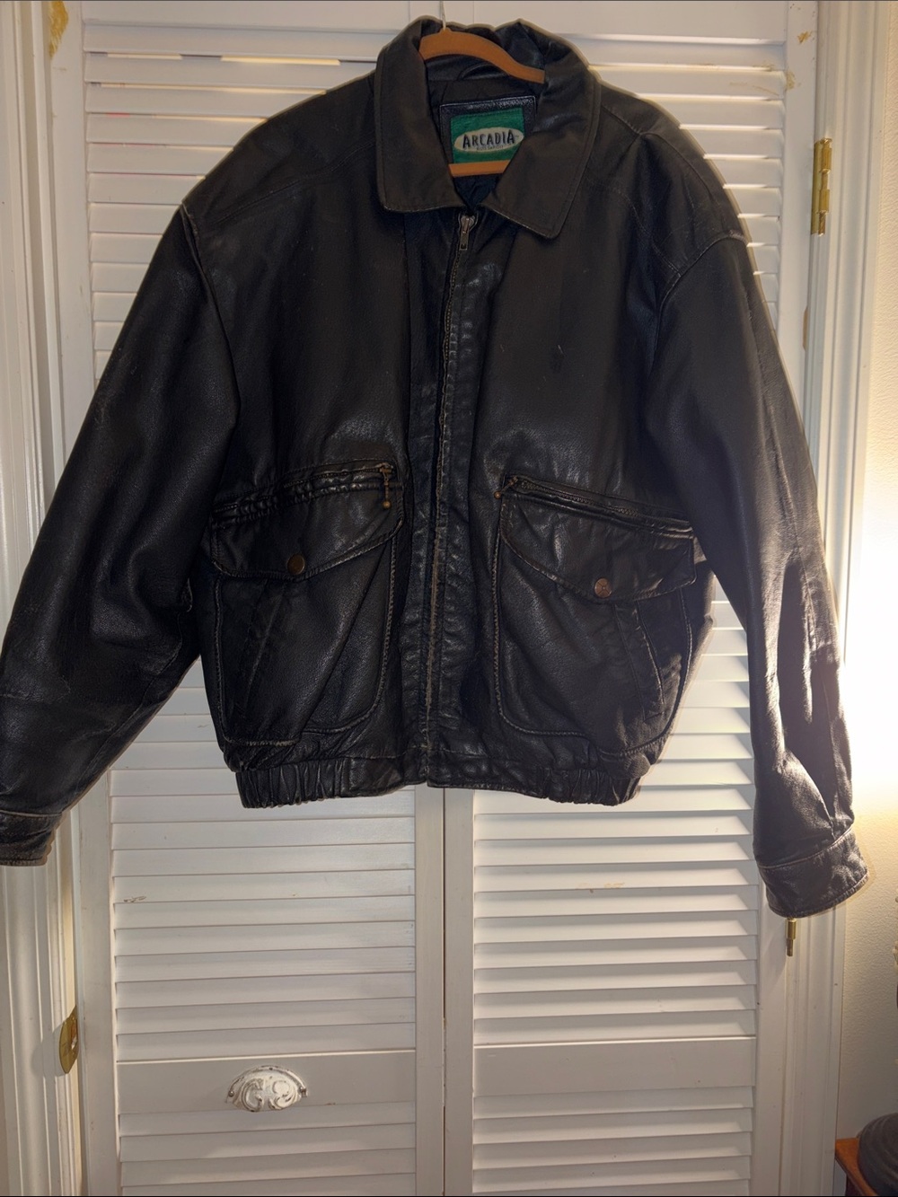 Vintage Arcadia Black Leather Bomber Jacket  Oversized Pockets Quilted Lining XL